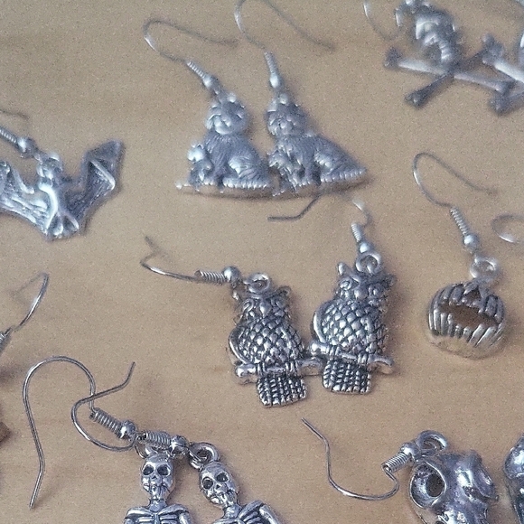 Silver Halloween Themed Earrings Set - Picture 6 of 6